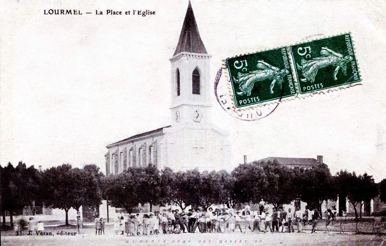Lourmel - La Place et l'eglise.jpg